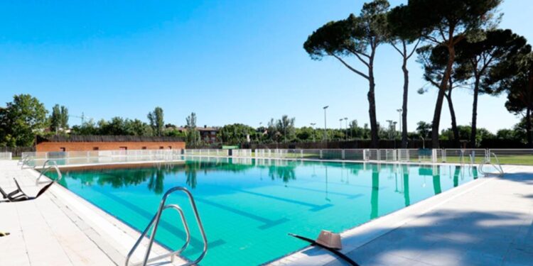 Prepárate para el chapuzón: la Piscina Municipal de Pozuelo ya tiene fecha de apertura este verano