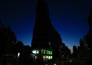 EEUU advierte sobre la llegada de una tormenta solar a la Tierra: ¿cómo puede afectar a Madrid?