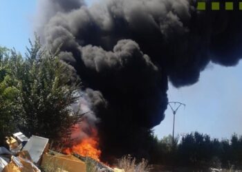 Incendio en el Cerro de los Palos de Toledo: no hay personas afectadas, pero han desalojado a varias familias