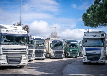 La Comunidad de Madrid subvenciona el carnet de camión: requisitos y cómo conseguirlo