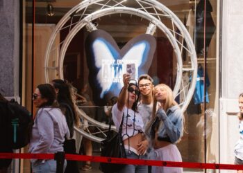 El escuadrón de Aitana se atrinchera en el Metropolitano 48 horas antes del concierto de este miércoles: ‘Haremos turnos para guardar el sitio’