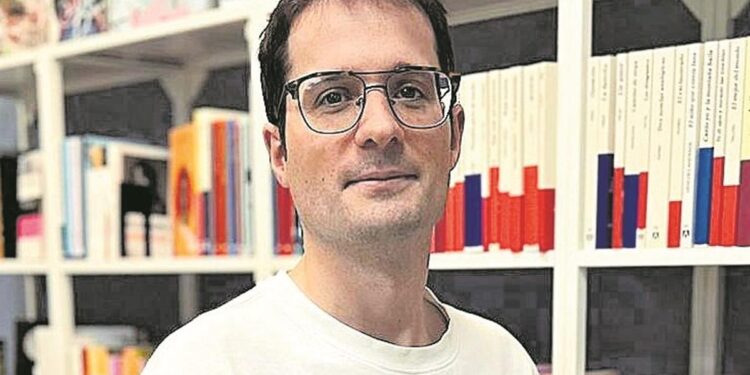 Fernando Peña, coordinador de la editorial Dieciséis: ‘Nosotros no vamos a cambiar nada, pero sí seguir dando voz a quienes aportan algo’