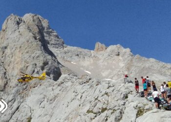 Rescatan en Asturias a 22 menores de un grupo de scouts de Madrid, que pasaron la noche a la intemperie, bajo la lluvia y sin chubasqueros