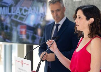 Ayuso y oposición se enzarzan por el uso privado de un chalé de la Comunidad en Rascafría