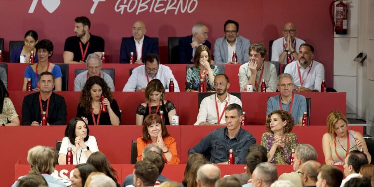 ¿Quién es quién en la nueva ejecutiva del PSOE? Todos los nombres del nuevo equipo de Pedro Sánchez