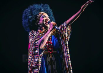 En el agosto madrileño, la música se relaja pero no para: juerga verbenera, jazz y hasta un festival de bandas tributo para quienes se quedan en la capital