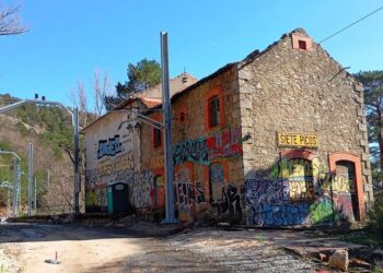 Los 33 tesoros históricos que Madrid corre el riesgo de perder: un nido de vándalos tras ser abandonados y expoliados