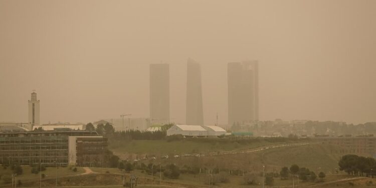 Una masa de aire africano se cierne sobre Madrid tras la ola de calor