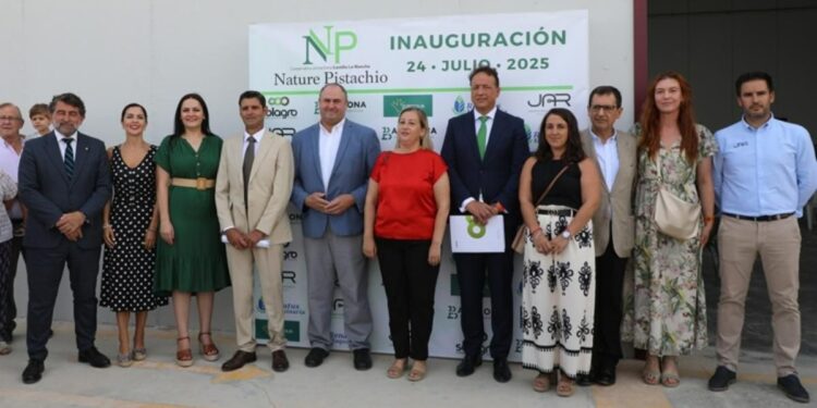 Eurocaja Rural, impulsando el crecimiento del sector primario en la inauguración de la planta de Nature Pistachio en Corral de Almaguer