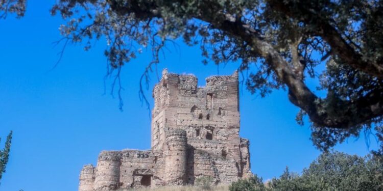 El castillo árabe que fue clave en la Guerra Civil está en Madrid y es un completo desconocido, según la revista Viajar