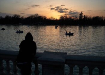 La mejor puesta de sol de Madrid se disfruta desde este parque, según la revista Viajar