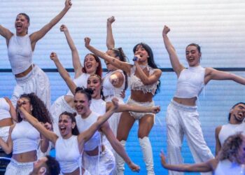 Aitana, a puñetazo limpio: revienta un Metropolitano desbocado que la corona diva de España