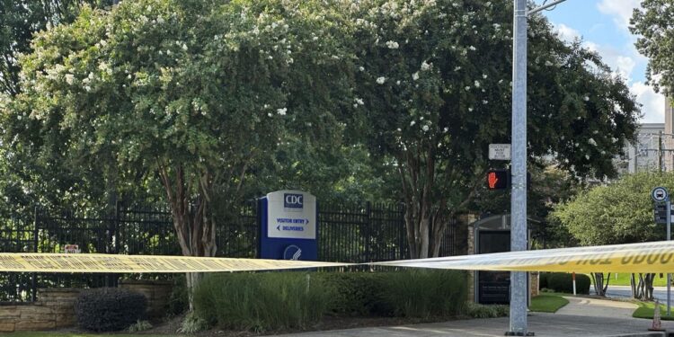 Muere el responsable de un tiroteo en el campus de una universidad de Atlanta