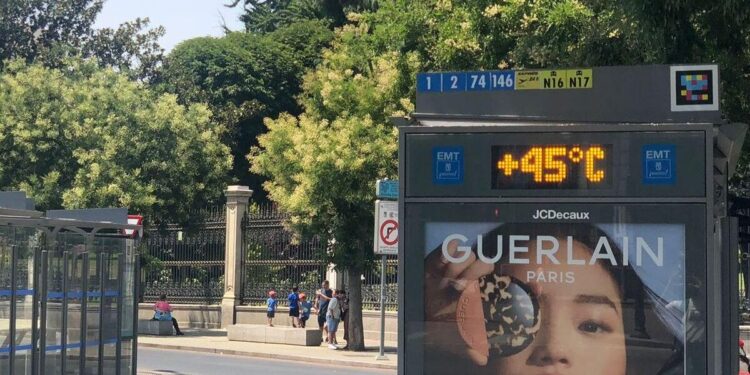 Agosto arranca en Madrid con alerta amarilla por altas temperaturas y tormentas: pronóstico para este viernes