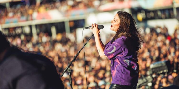 Nadie puede con Alanis Morissette: rock feminista en un Mad Cool que da la espalda a las mujeres