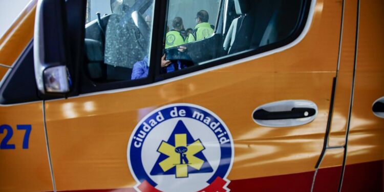 Un hombre grave tras ser atropellado por un VTC en Carabanchel