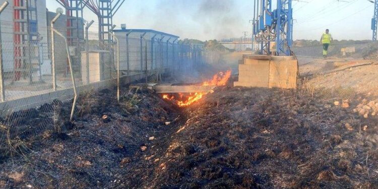 Extinguido el incendio que ha paralizado los trenes de alta velocidad entre Madrid y Barcelona: ya se ha restablecido la circulación