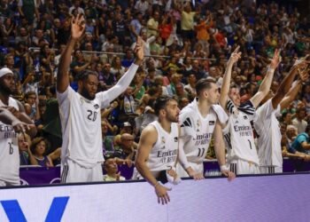El Real Madrid sobrevive al Tenerife y jugará la final contra el Valencia Basket