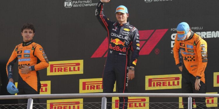 ‘Masterclass’ de Verstappen y doloroso KO de Alonso en Monza