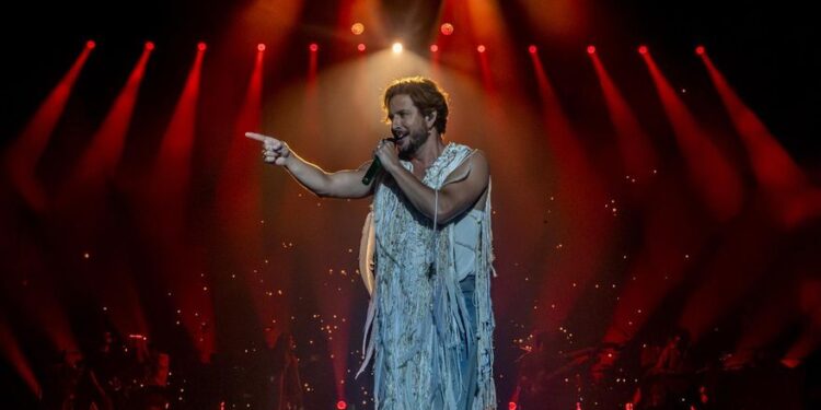 Inquebrantable Manuel Carrasco: una fiesta salvaje en Madrid que te perdiste por tus prejuicios