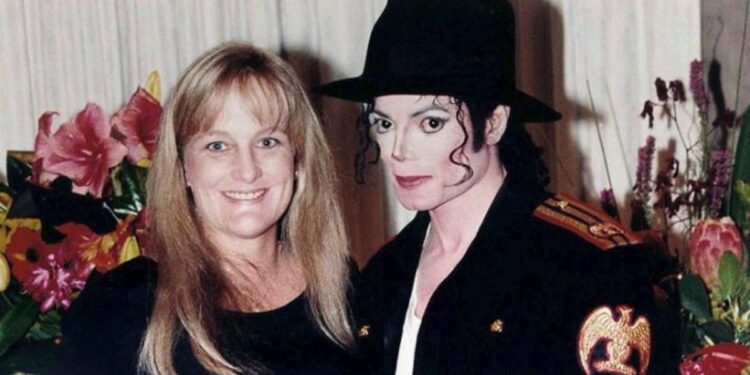 Debbie Rowe, la enfermera que tuvo dos hijos con Michael Jackson y siempre ha dado la cara por él