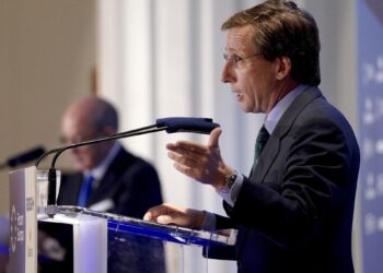 Almeida, sobre las protestas de la Vuelta: ‘Podrán incendiar las calles, pero no podrán derrotarnos en las urnas’