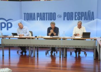 Los barones del PP se reúnen en un restaurante de Murcia