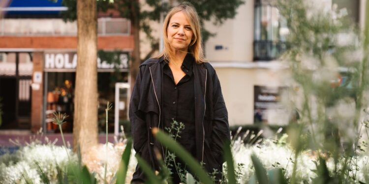 Aroa Moreno: ‘La historia reciente de este país está debajo de las piedras. Si no las levantamos, nunca vamos a conocerla’