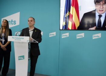 Moreno se revuelve contra Junts por criticar sus rebajas fiscales: ‘Lo siento independentistas, pero habrá más’