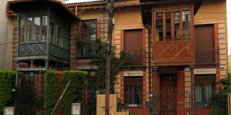 El barrio de Salamanca esconde una barriada neomudéjar y modernista única en Madrid: a escasos metros de Las Ventas