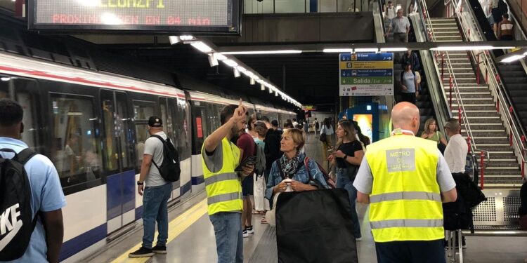 El PP responsabiliza a Cercanías de los problemas de transporte en Madrid: ‘Espero ver menos al tuitero Óscar Puente’