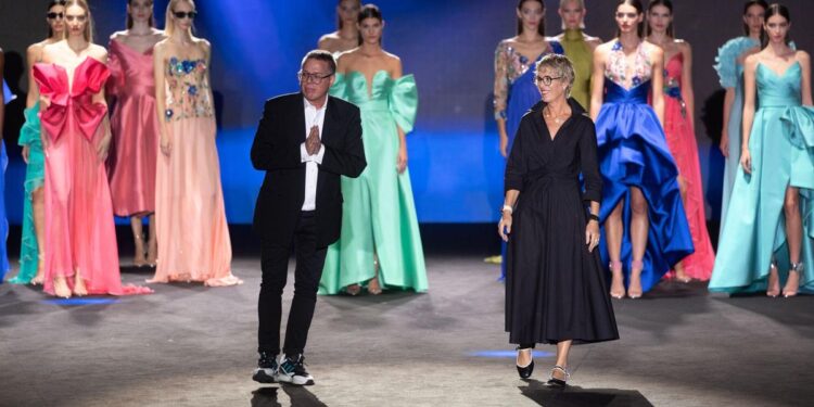 Grandes volúmenes y siluetas audaces en las propuestas de Isabel Sanchís y Hannibal Laguna