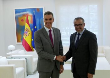 Pedro Sánchez se reúne con el director general de la OMS en la Moncloa