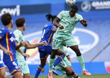 Calero y Bordalás firman tablas en un duelo de pizarras