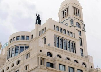 Martín Chirino, Hiroshi Shimizu y Robert Capa protagonizan la temporada de un Círculo de Bellas Artes que pide ‘parar la matanza en Gaza’