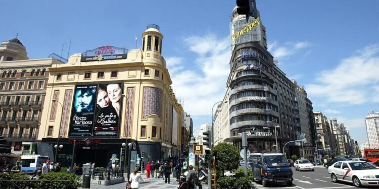 El calor acecha Madrid: pronóstico de la AEMET para este viernes