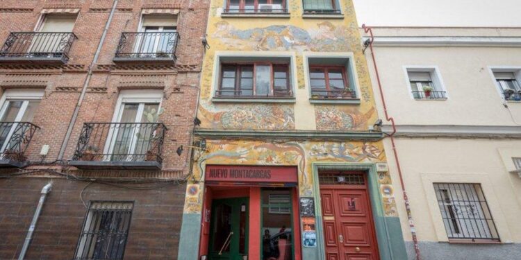 El Montacargas: un teatro que nació en una antigua fábrica de caramelos y ahora es un bien protegido