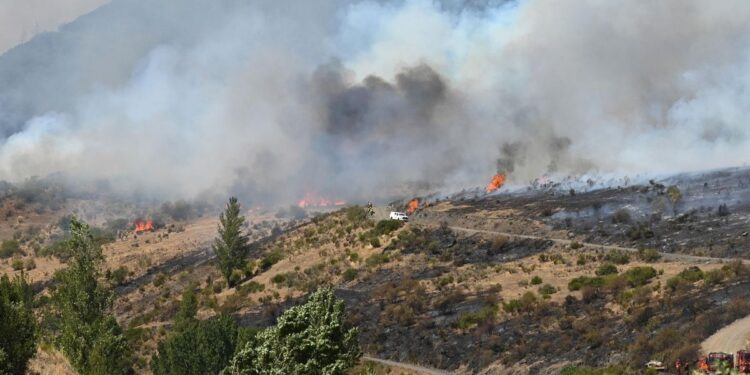 Última hora de los incendios en España, en directo | Sánchez afirma que la política de prevención de los fuegos ‘ha sido claramente insuficiente’