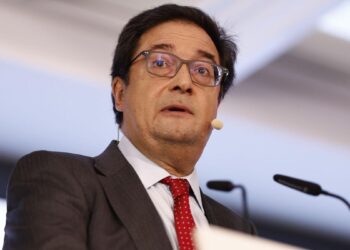 Óscar López muestra su ‘orgullo’ por las manifestaciones en la Vuelta a España y porque Sánchez se posicione con ellos