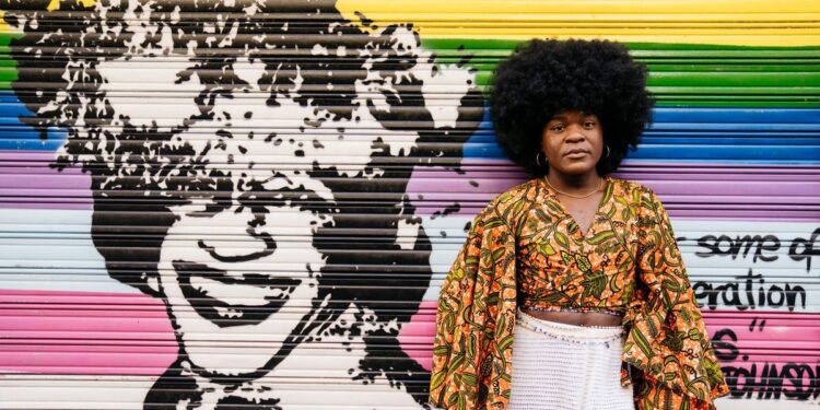 Ser trans, negra y migrante, una carrera de obstáculos en España: ‘No nos alquilan habitaciones porque creen que somos trabajadoras sexuales’