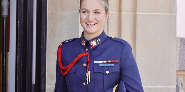 La princesa Leonor llega a la Academia General del Aire