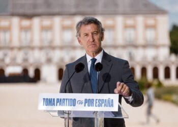 Feijóo propone cambiar la ley para impedir que un presidente gobierne sin Presupuestos