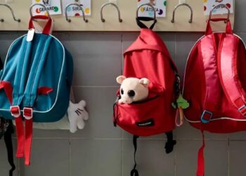 Madrid abre 300 patios escolares por las tardes para que los niños del barrio jueguen gratis