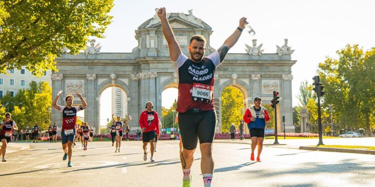 Madrid vibra este domingo con la carrera benéfica ‘Madrid corre por Madrid’: ‘Correr por Castellana, Goya o Cibeles, aunque sea la décima vez, siempre pone los pelos de punta’