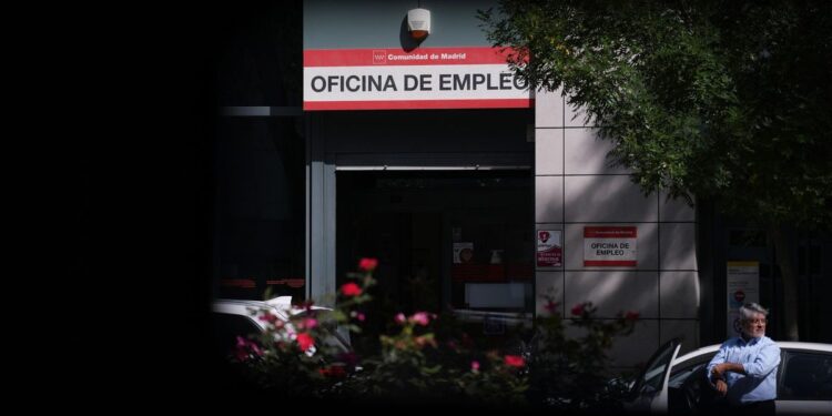 El paro en la Comunidad de Madrid baja en 2.034 personas en septiembre y marca su nivel más bajo desde 2007