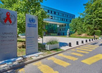 La OMS cuela a Europa medidas extremas que ponen en jaque a agricultores y estancos en España