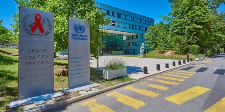 La OMS cuela a Europa medidas extremas que ponen en jaque a agricultores y estancos en España