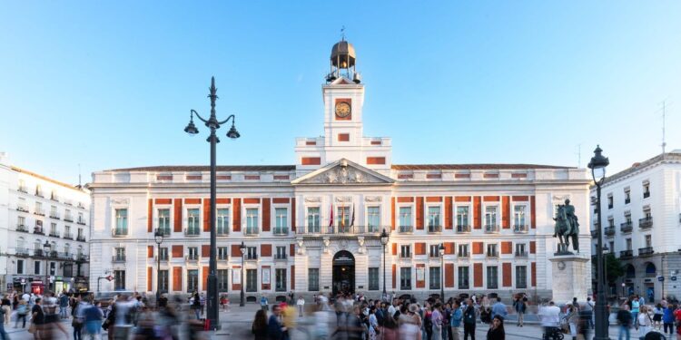 Madrid esgrime un informe de la Academia de Historia que une la Real Casa de Correos a la Ilustración contra su declaración como lugar de memoria