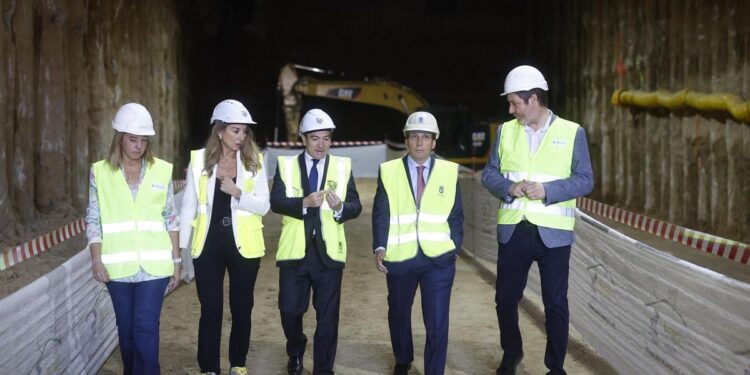 El pleno del Ayuntamiento aprobará la nueva normativa del taxi y los dos festivos de 2026