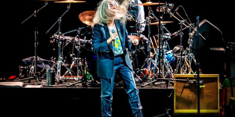 Patti Smith en el Real: una espectacular noche de rock, lucha y poesía en la ópera
